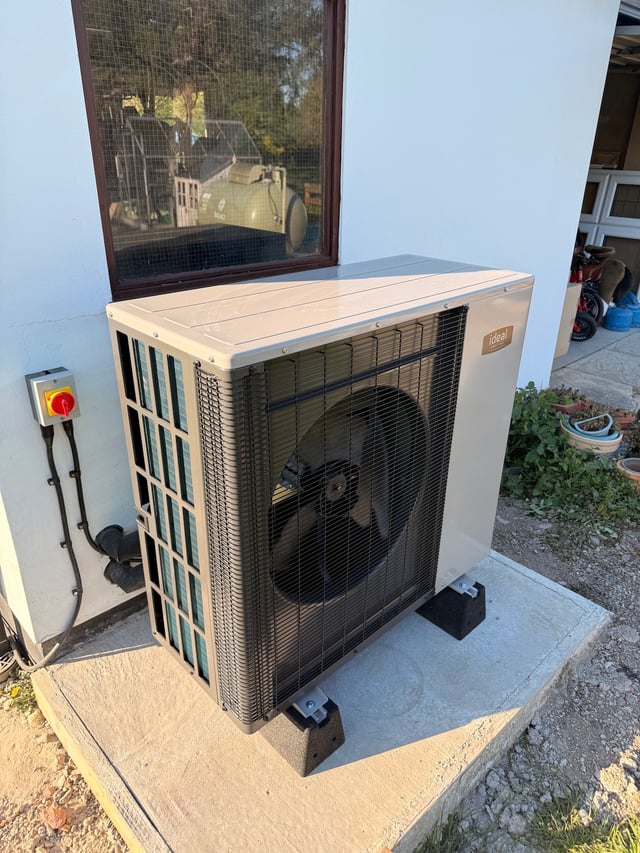 Granshaw and Sons Limited T/A Blueflow Heating, Cooling & Renewables website photo